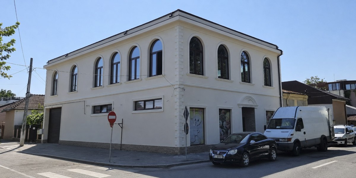 Proiect de fațadă de la zero: măsurători, randare 3D și profile decorative